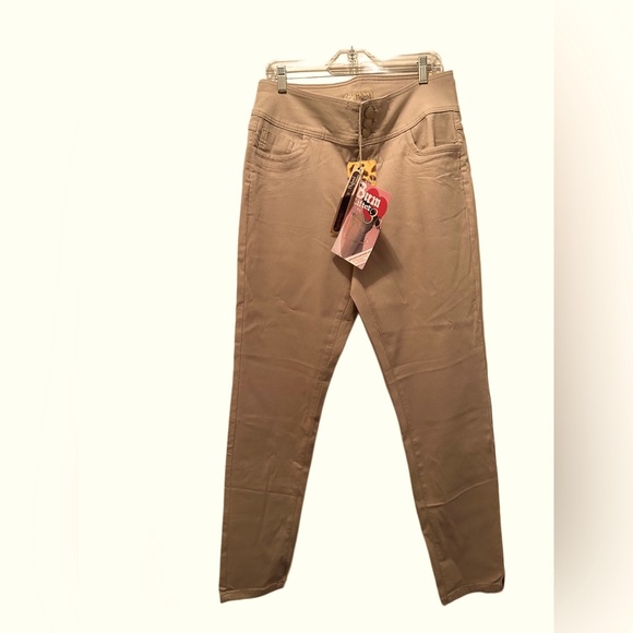 NWT Women’s Ultra Stretch Skinny Work Pants – 3 Button, Wide Waist Tan Size 2X - Picture 8 of 10